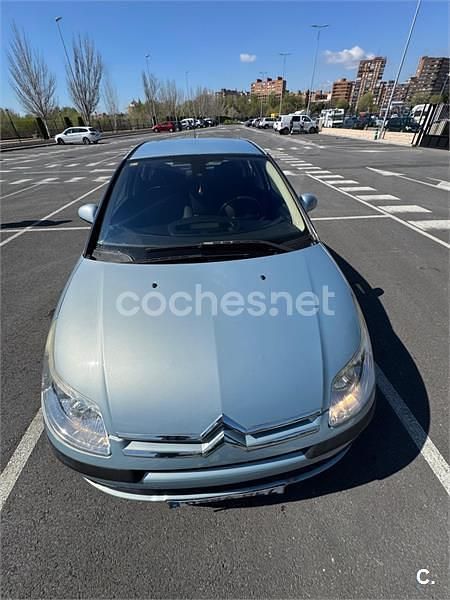 Usado Citroën C4 110 CV (80 kW) 2005 Azul Berlina