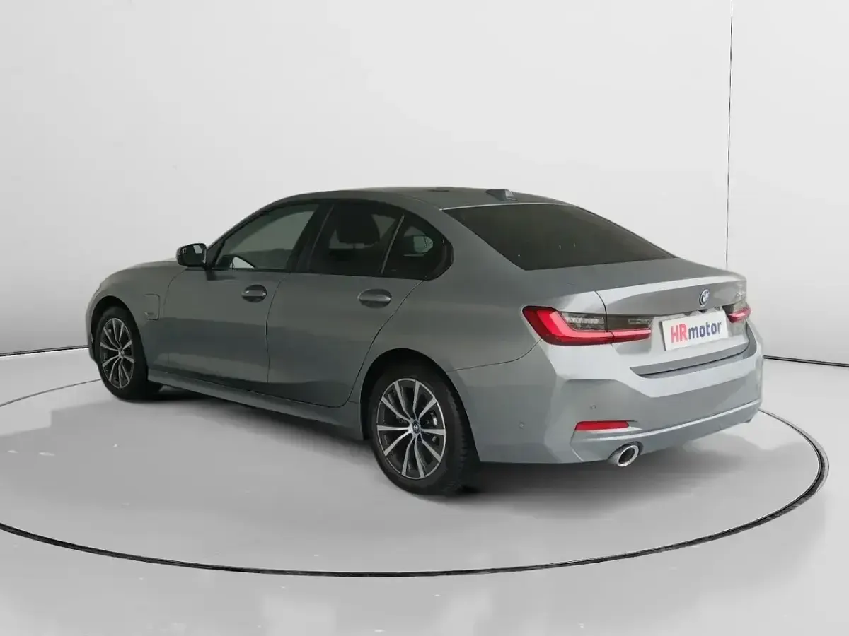 Usado BMW 320e Shadowline 204 CV (150 kW) 2023 Negro Berlina