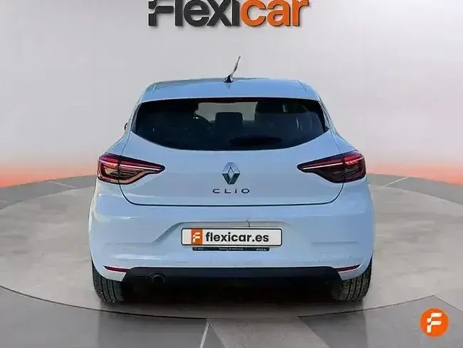 Usado Renault Clio Equilibre 100 CV (73 kW) 2023 Blanco Utilitario