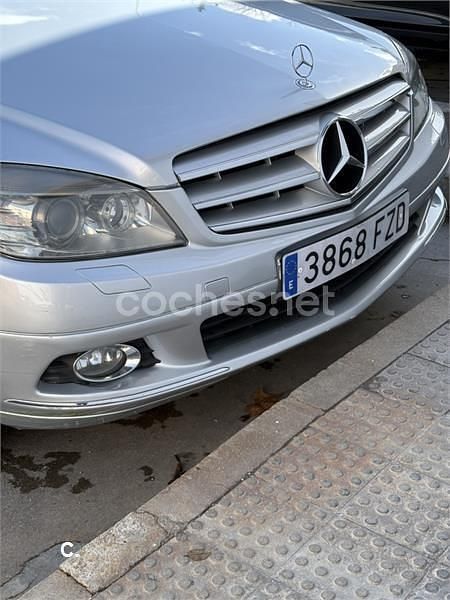 Usado Mercedes C220 Avantgarde 150 CV (110 kW) 2008 Gris / plata Berlina