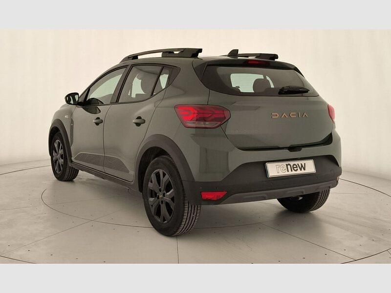 Usado Dacia Sandero Extreme 100 CV (73 kW) 2025 Verde Berlina