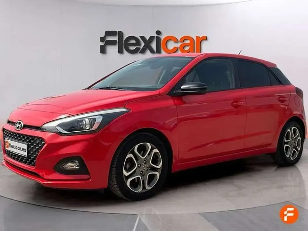 Usado Hyundai i20 101 CV (74 kW) 2020 Rojo Utilitario