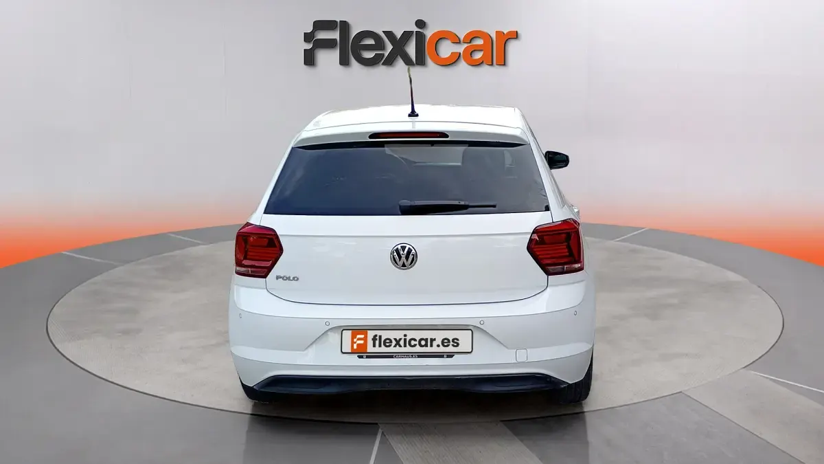 Usado VW Polo Sportline 116 CV (85 kW) 2018 Blanco Utilitario