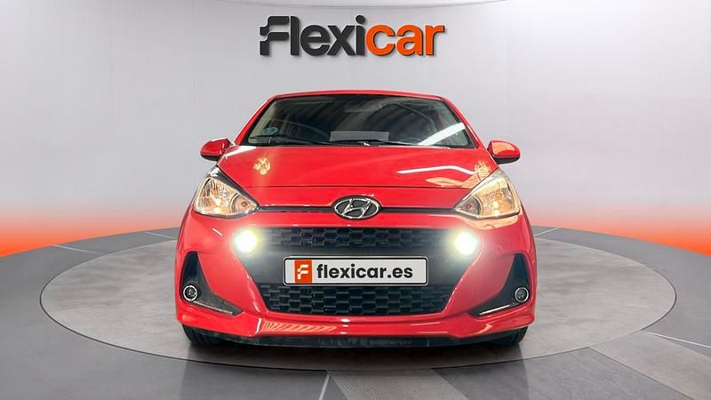 Usado Hyundai i10 67 CV (49 kW) 2020 Rojo Utilitario