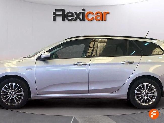 Usado Fiat Tipo Life 101 CV (74 kW) 2021 Gris / plata Berlina