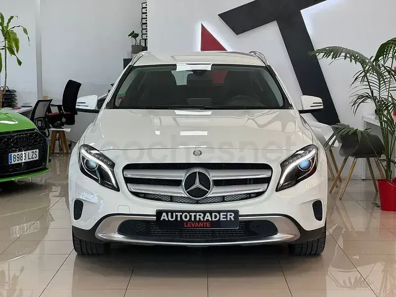 Usado Mercedes GLA200 Urban 136 CV (100 kW) 2016 Blanco SUV
