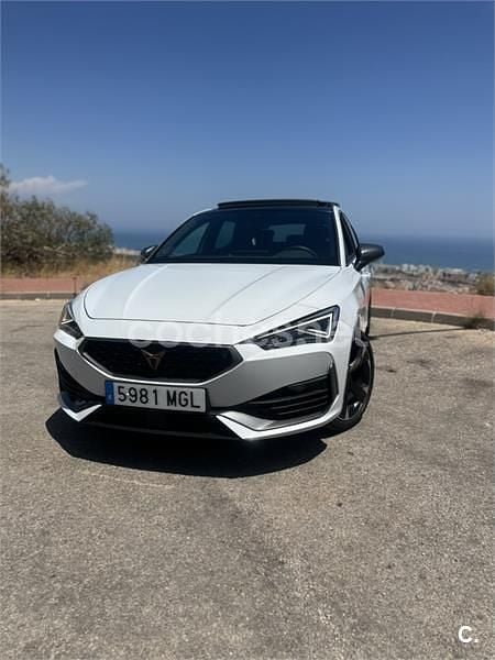 Usado Cupra Leon 150 CV (110 kW) 2023 Blanco Berlina