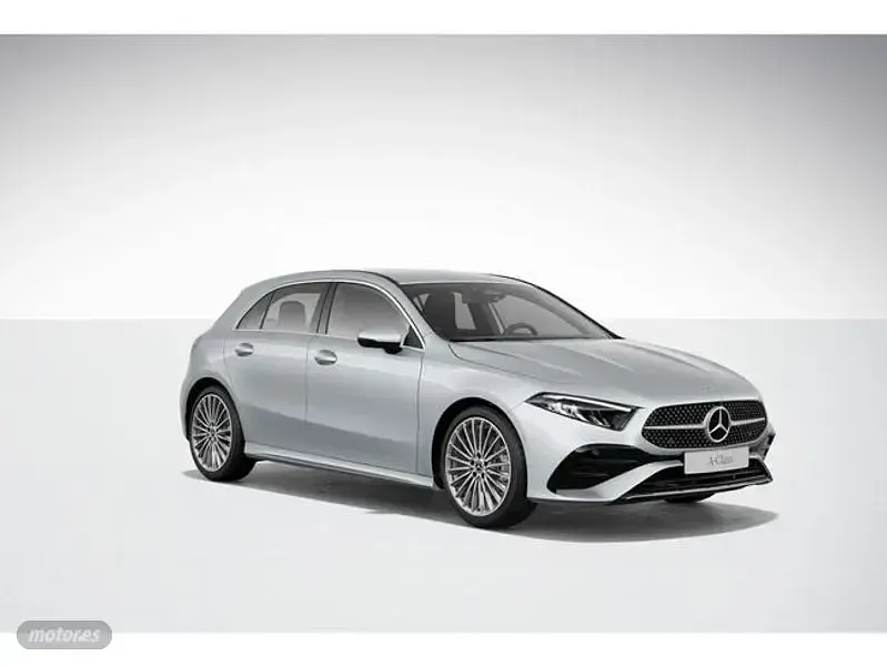Usado Mercedes A200 149 CV (109 kW) 2023 Plateado Berlina