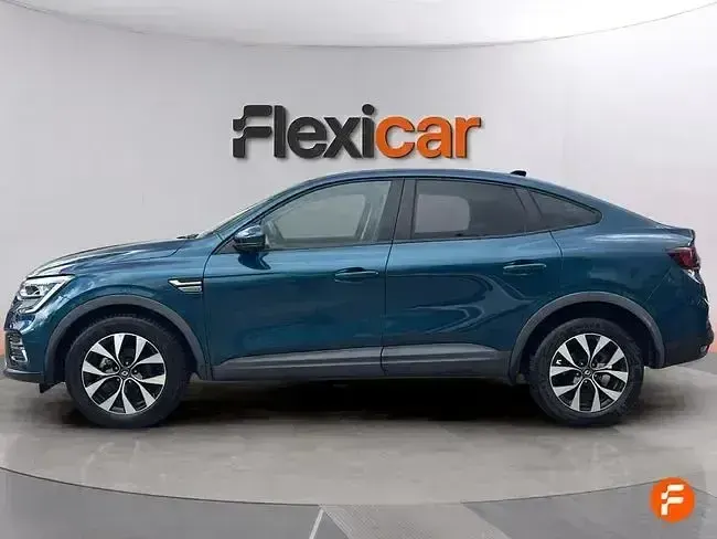 Usado Renault Arkana Evolution 140 CV (102 kW) 2023 Verde SUV