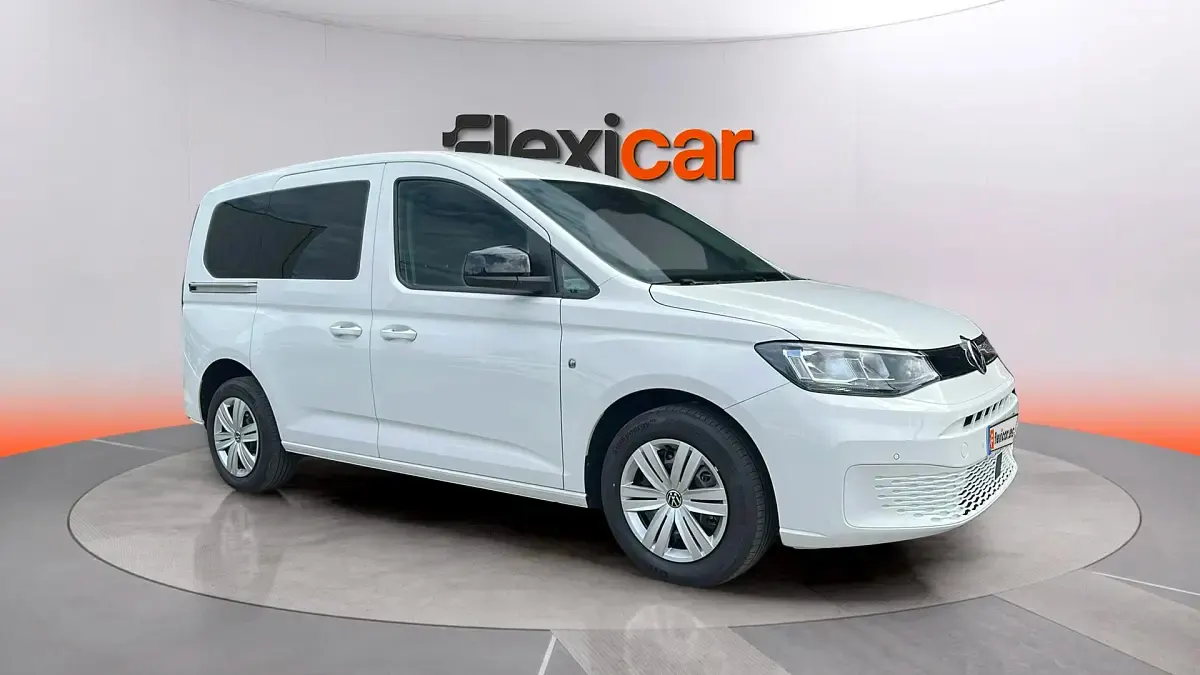 Usado VW Caddy 102 CV (75 kW) 2024 Blanco Monovolumen