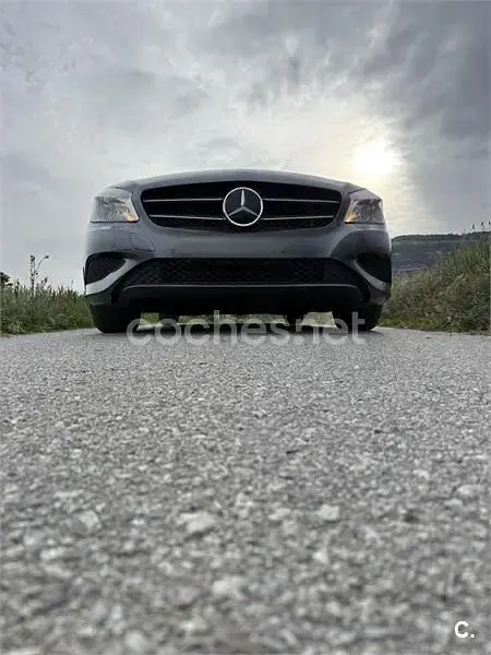 Usado Mercedes A180 Urban 122 CV (89 kW) 2013 Gris / plata Berlina