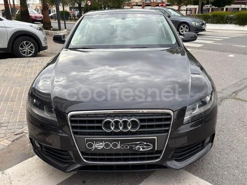 Gris / plata Usado 2010 Audi A4 Berlina | 10.500 € (Precio justo) - Imagen 1/4