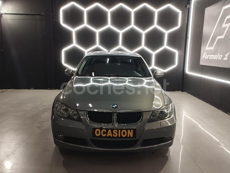 Usado BMW 320 177 CV (130 kW) 2008 Gris / plata Berlina
