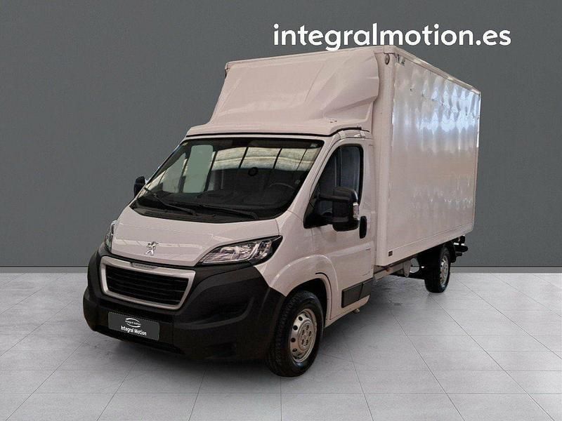 Blanco Usado 2021 Peugeot Boxer S Van | 24.710 € (Un poco caro) - Imagen 1/4