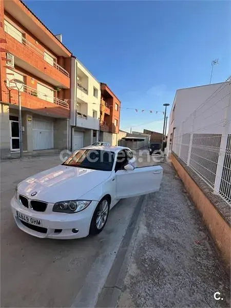 Usado BMW 118 143 CV (105 kW) 2008 Blanco Utilitario
