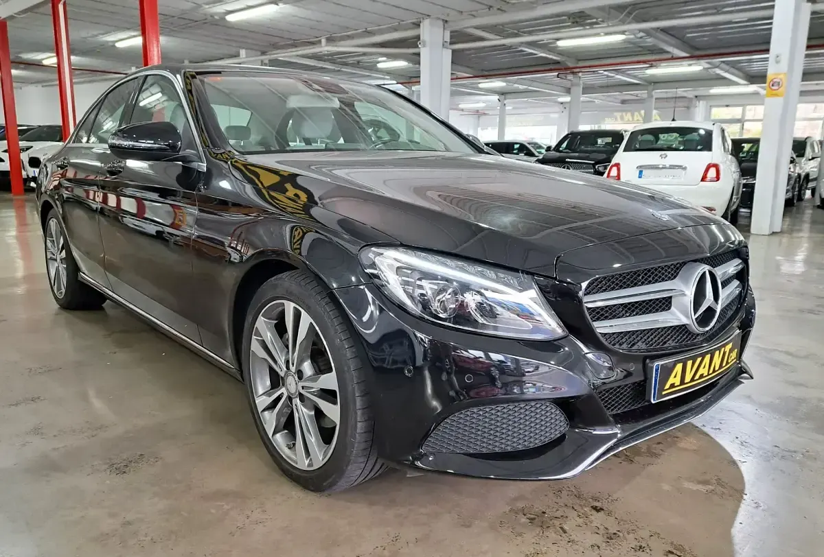 Usado Mercedes C200 136 CV (100 kW) 2017 Negro Berlina
