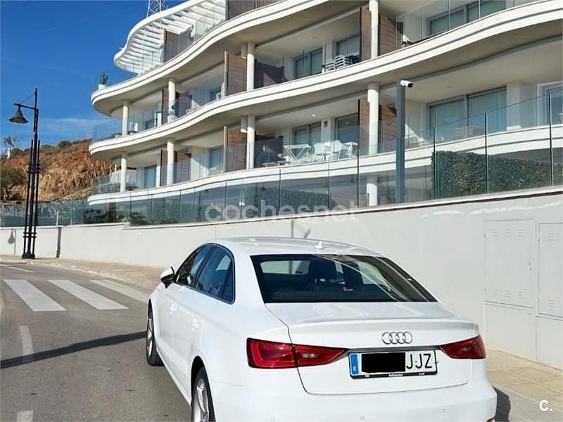 Usado Audi A3 110 CV (80 kW) 2015 Blanco Berlina