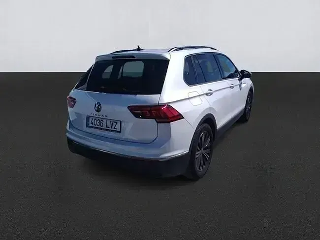 Usado VW Tiguan Life 150 CV (110 kW) 2022 Blanco SUV