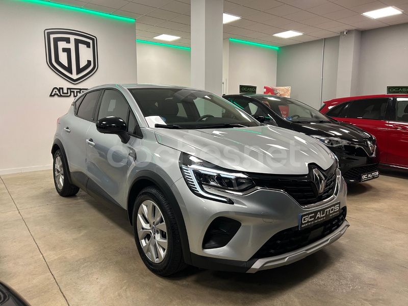 Gris / plata Usado 2021 Renault Captur Intens SUV | 18.490 € (Un poco caro) - Imagen 1/4