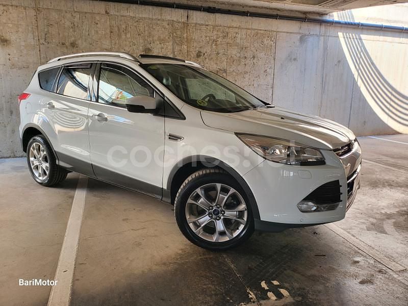 Usado Ford Kuga Titanium 163 CV (119 kW) 2013 Blanco SUV