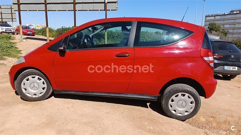 Usado Mercedes A150 Classic 95 CV (69 kW) 2008 Rojo Monovolumen