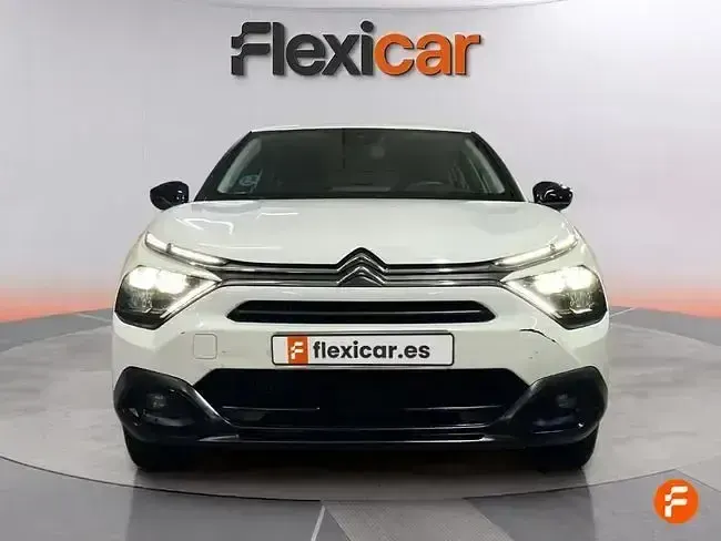 Używany Citroën C4 Feel 130 KM (95 kW) 2023 Biały SUV