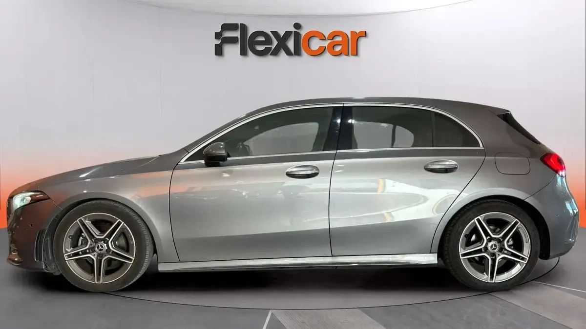 Usado Mercedes A200 150 CV (110 kW) 2021 Gris Berlina