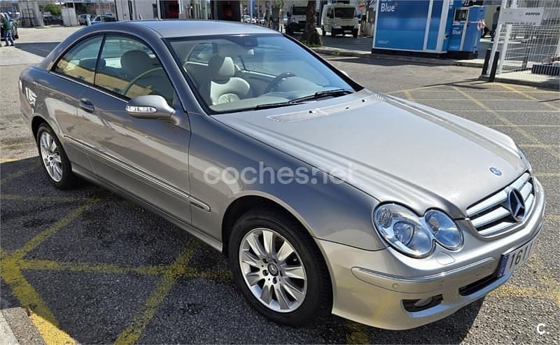 Usado Mercedes CLK280 Avantgarde 231 CV (169 kW) 2007 Beige Coupe