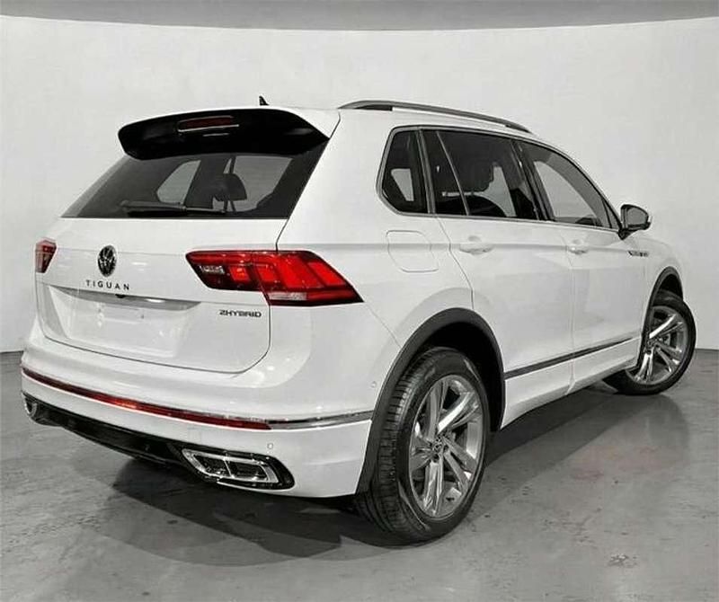 Usado VW Tiguan R-line 245 CV (180 kW) 2025 Blanco SUV