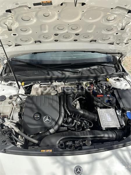Usado Mercedes A180 122 CV (89 kW) 2019 Blanco Berlina
