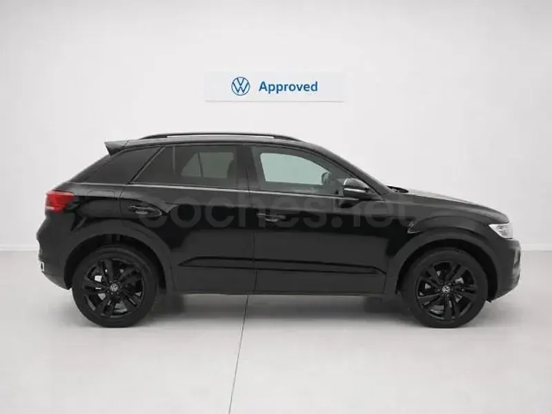 Usado VW T-Roc 116 CV (85 kW) 2025 Negro SUV