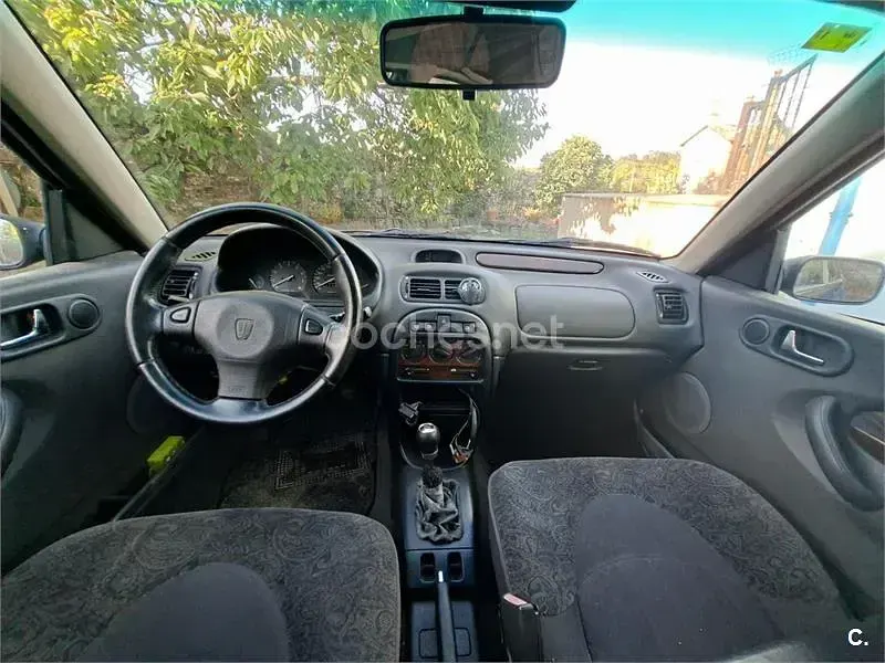 Usado Rover 200 111 CV (81 kW) 1999 Azul Berlina