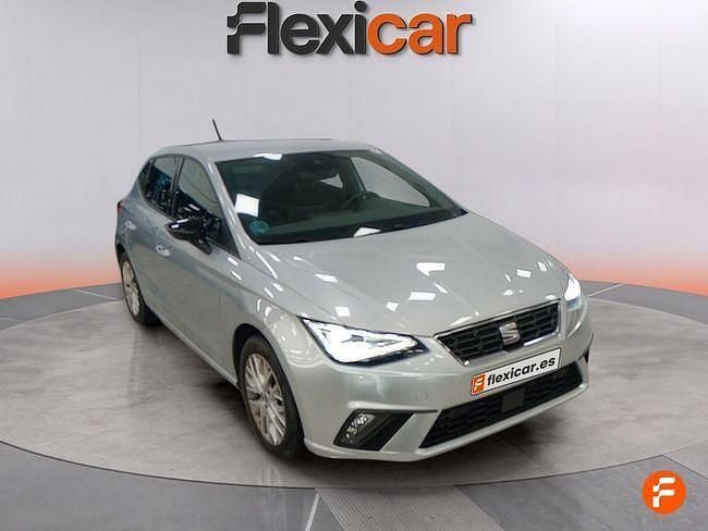 Usado Seat Ibiza FR 110 CV (80 kW) 2024 Gris Utilitario