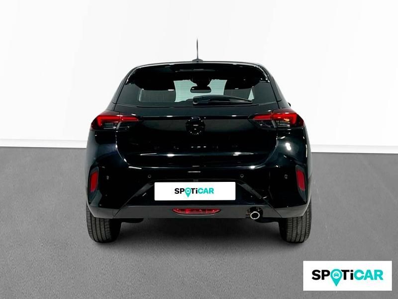 Usado Opel Corsa 100 CV (73 kW) 2025 Negro Utilitario