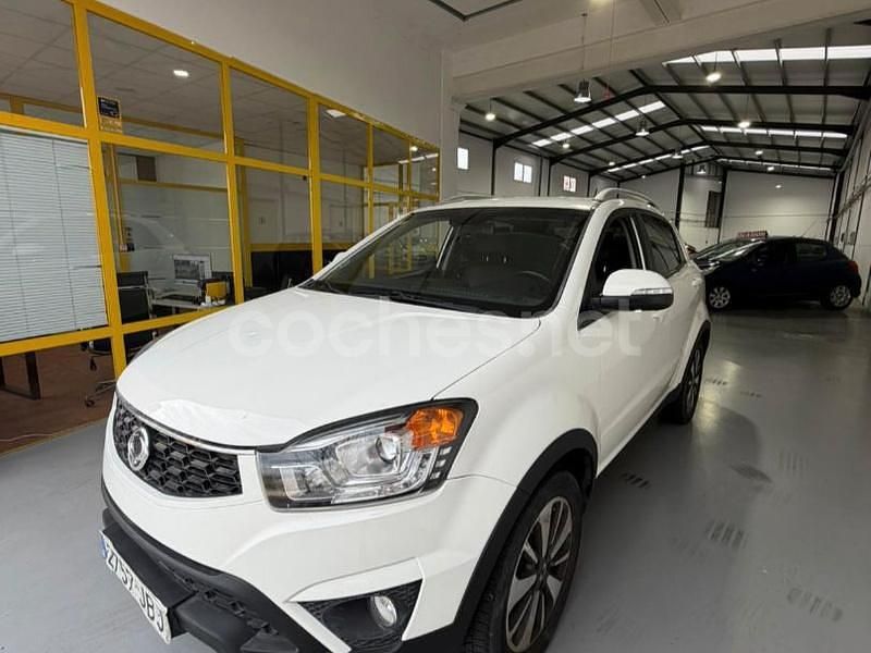 Blanco Usado 2014 Ssangyong (KGM) Korando SUV | 7999 € (Buen precio) - Imagen 1/4