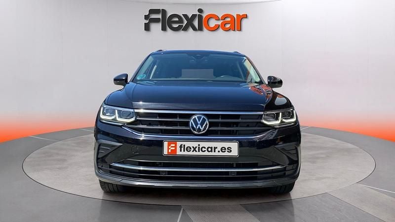 Usado VW Tiguan Life 150 CV (110 kW) 2021 Negro SUV
