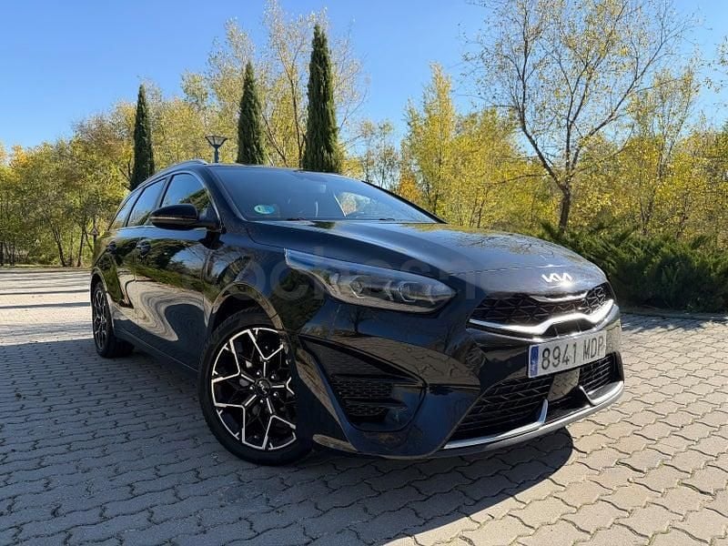 Usado Kia Ceed GT GT-Line 160 CV (117 kW) 2023 Negro Familiar