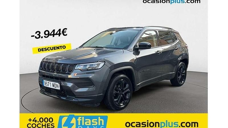 Gris Usado 2023 Jeep Compass Night Eagle SUV | 23.446 € (Precio justo) - Imagen 1/4