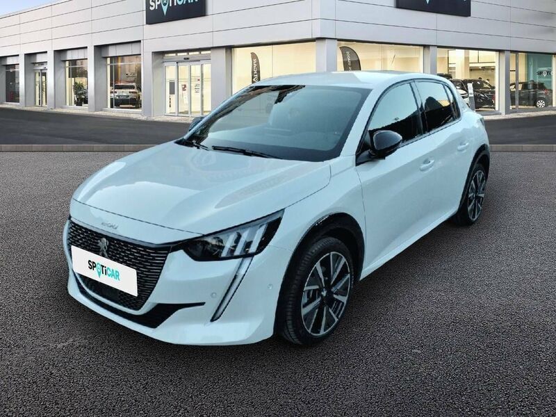 Blanco Usado 2022 Peugeot 208 GT Utilitario | 19.690 € - Imagen 1/4