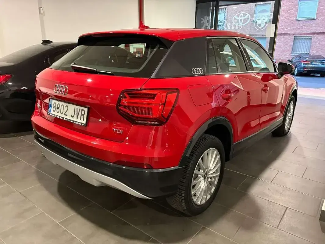 Usado Audi Q2 Sport 116 CV (85 kW) 2016 Negro SUV