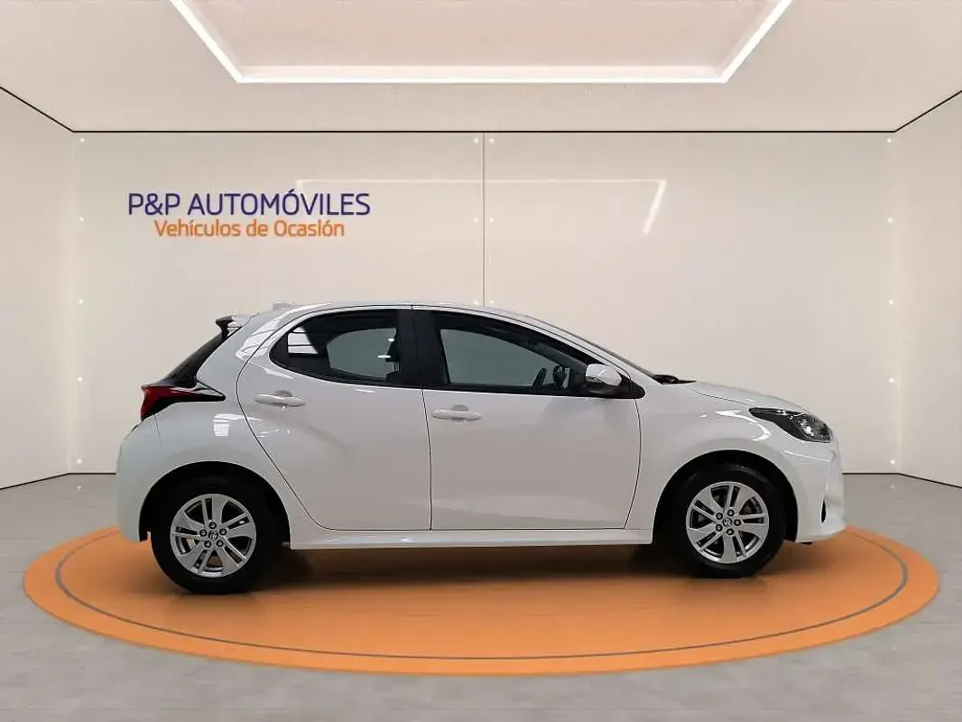Usado Toyota Yaris Edition 125 CV (91 kW) 2023 Blanco Utilitario