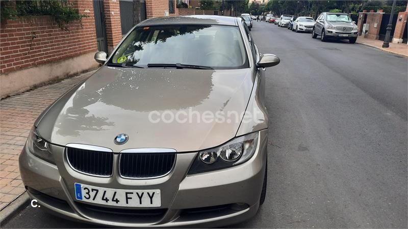 Beige Usado 2008 BMW 320 Berlina | 6200 € (Buen precio) - Imagen 1/4