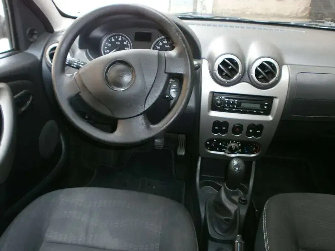 Usado Dacia Sandero Stepway 85 CV (62 kW) 2012 Negro Utilitario