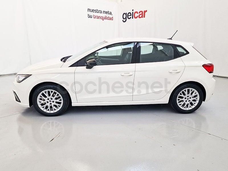 Usado Seat Ibiza FR 115 CV (84 kW) 2025 Blanco Utilitario