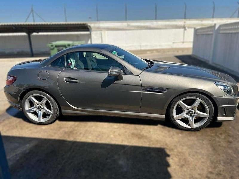 Usado Mercedes SLK200 184 CV (135 kW) 2011 Gris Descapotable