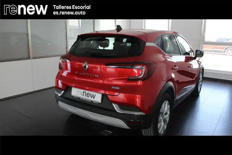 Usado Renault Captur Zen 159 CV (116 kW) 2021 Rojo SUV