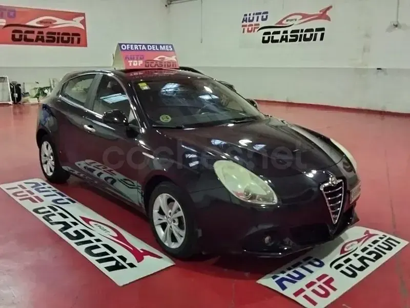 Usado Alfa Romeo Giulietta Distinctive 105 CV (77 kW) 2013 Negro Utilitario
