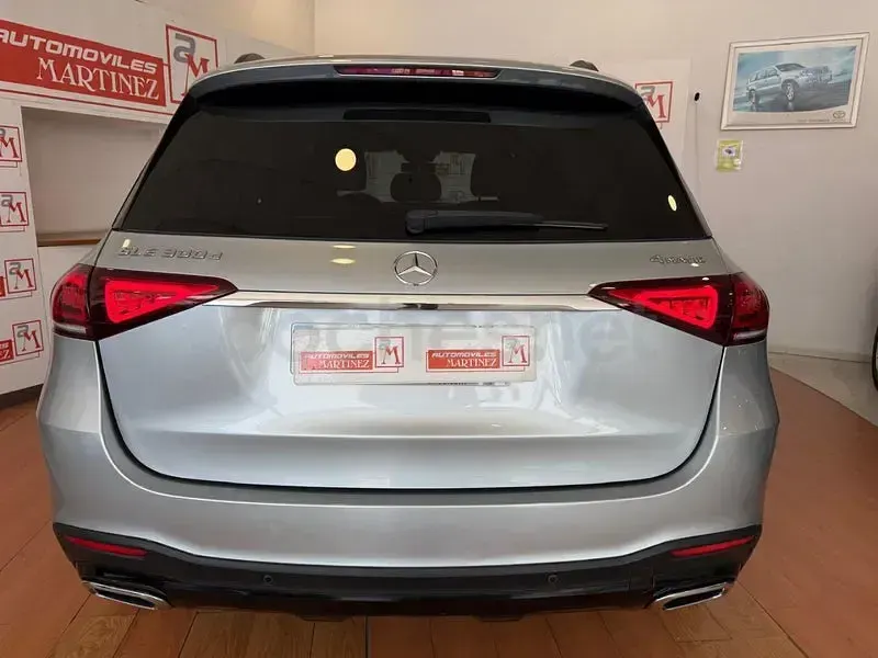 Usado Mercedes GLE300 272 CV (200 kW) 2022 Gris / plata SUV