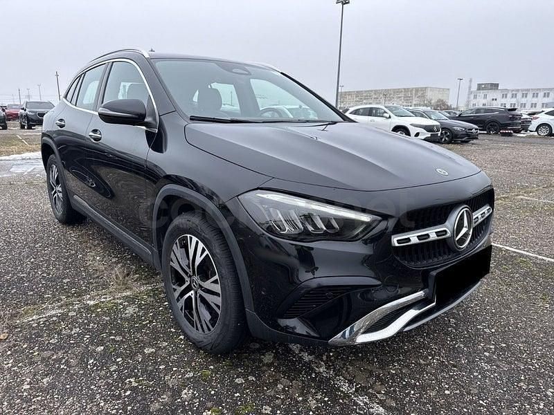 Usado Mercedes GLA250 218 CV (160 kW) 2023 Negro SUV