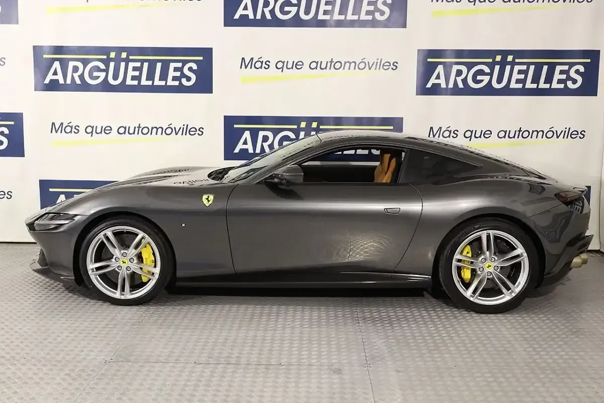 Usado Ferrari Portofino 620 CV (456 kW) 2024 Gris